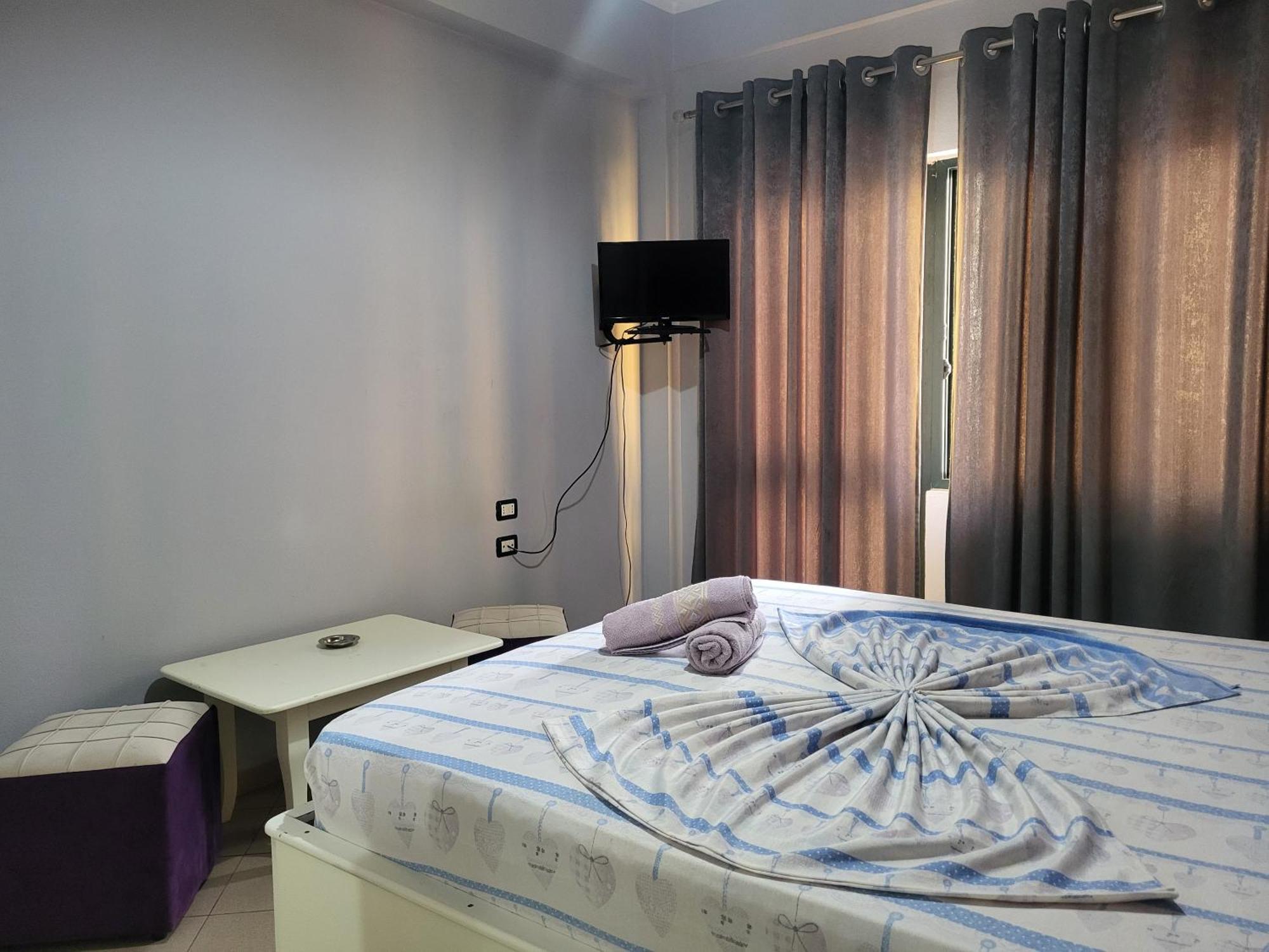 Hotel Europa เลเจอ ภายนอก รูปภาพ