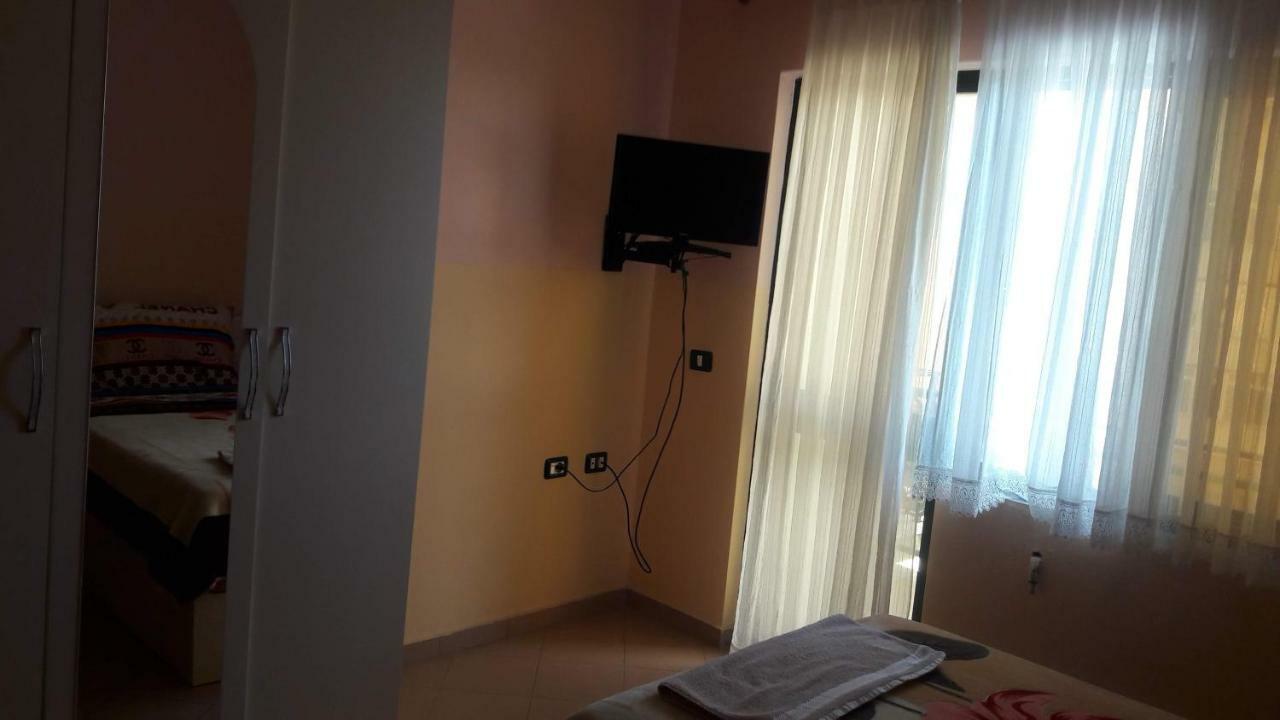 Hotel Europa เลเจอ ภายนอก รูปภาพ
